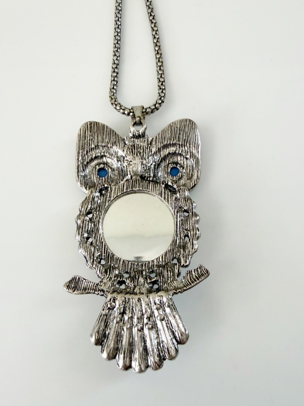 Lane Vintage Long Silver Tone Rhinestones Beaded Owl Pendant Necklace - Picture 2 of 12